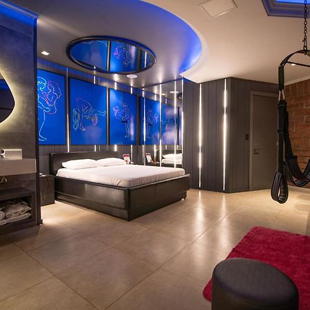Motel Casa De Pedra Caràzinho Екстериор снимка