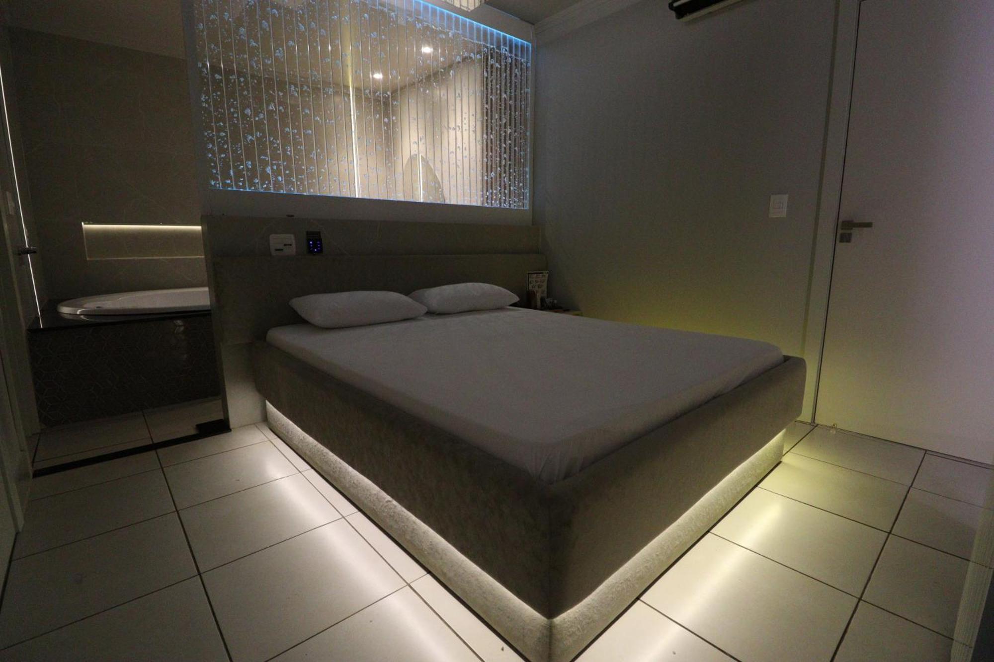 Motel Casa De Pedra Caràzinho Екстериор снимка
